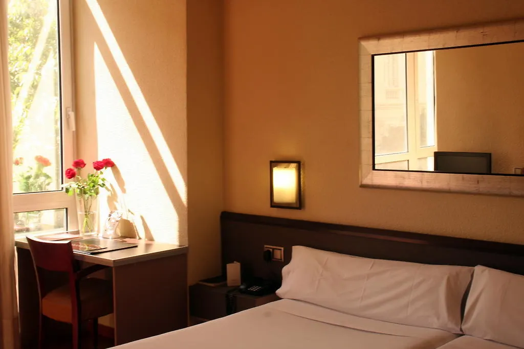 Barcelona Atiram Hotels