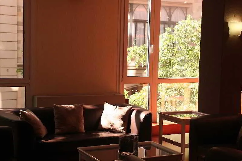 Barcelona Atiram Hotels