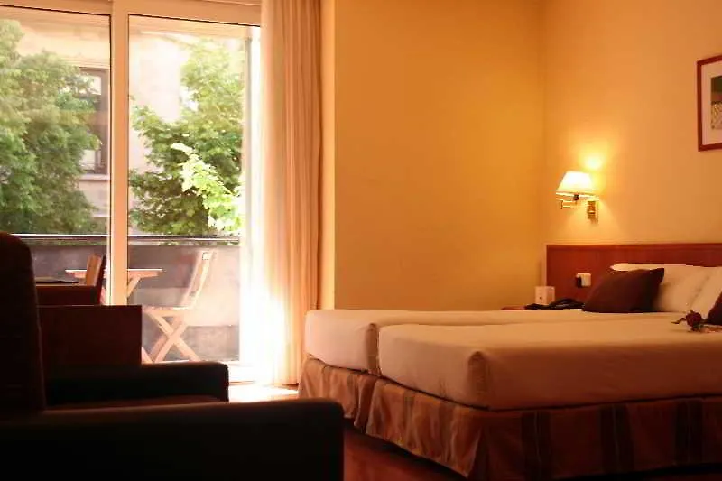 Barcelona Atiram Hotels