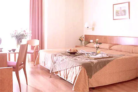 Barcelona Atiram Hotels 4*,